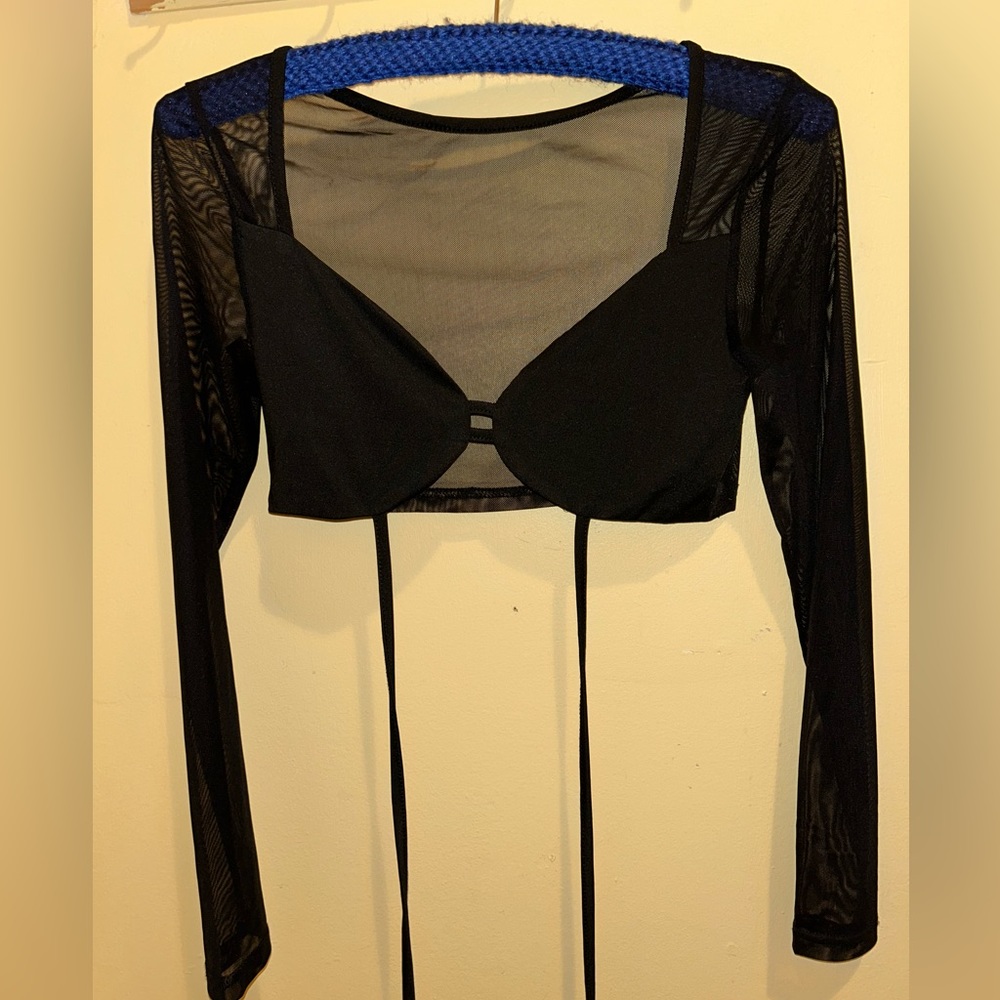 cropped shirt